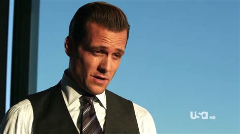suits s01e01.